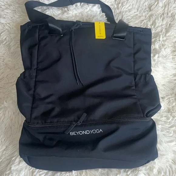 Beyond Yoga | Bags | Beyond Yoga Black Convertible Bag W  display picture 3